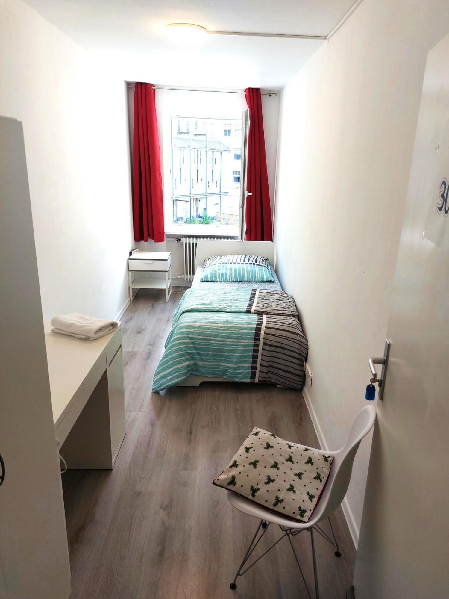 Schoenes Helles Zimmer Direkt In Frankfurt City Nr 301 Hotell Frankfurt am Main Eksteriør bilde
